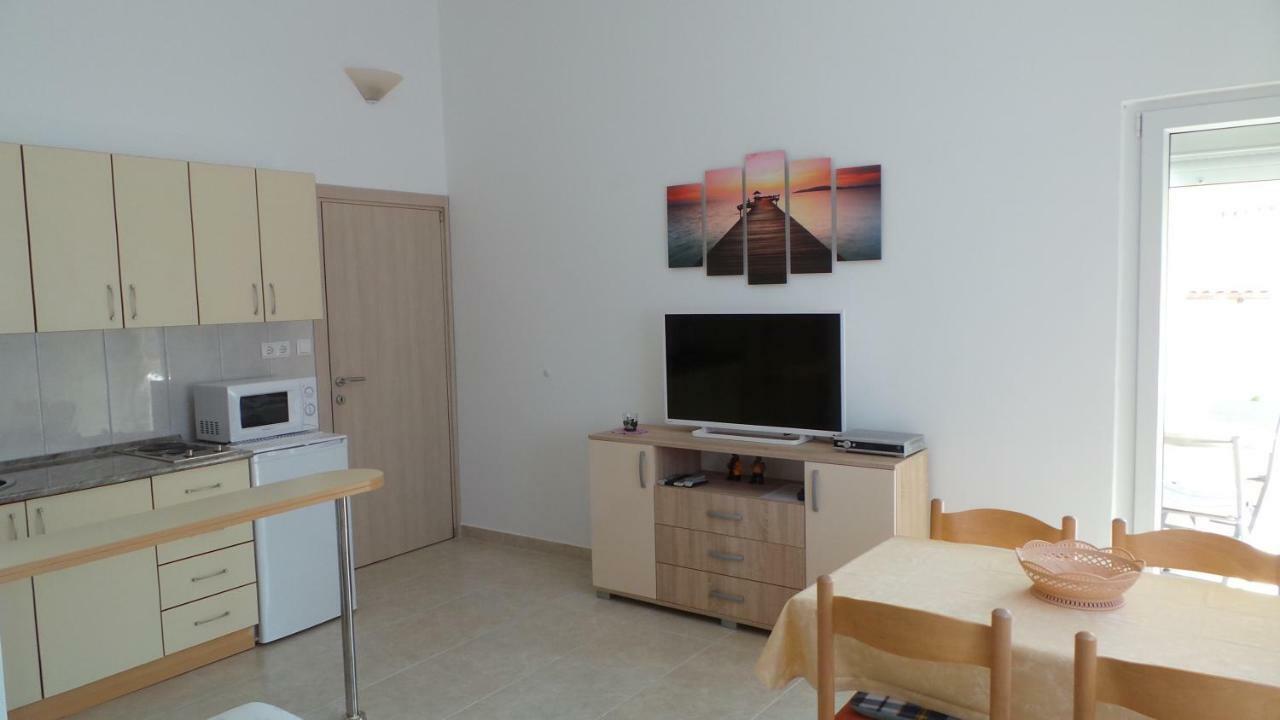 Appartamento Casa Rada Vir Esterno foto