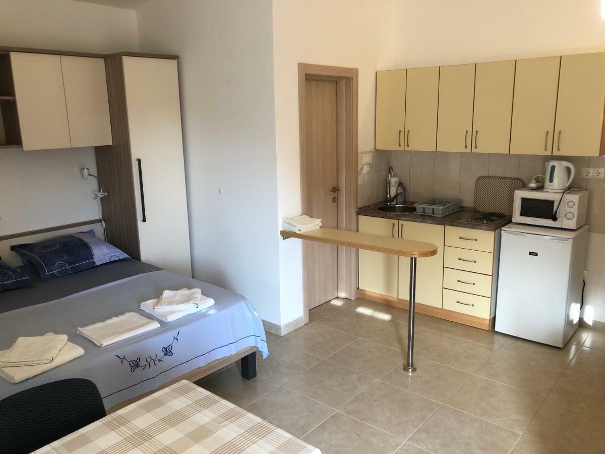 Appartamento Casa Rada Vir Esterno foto